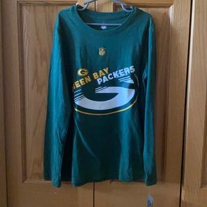 Green Bay Packers shirt.